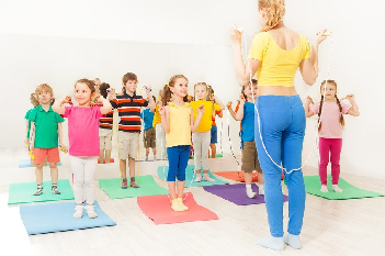 Какие предметы сдавать для поступления на фитнес-тренера? Как поступить без экзаменов?